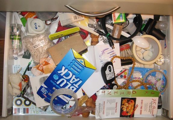 Речі, яким давно не місце на вашій кухні. Непотрібні старі речі на смітник!