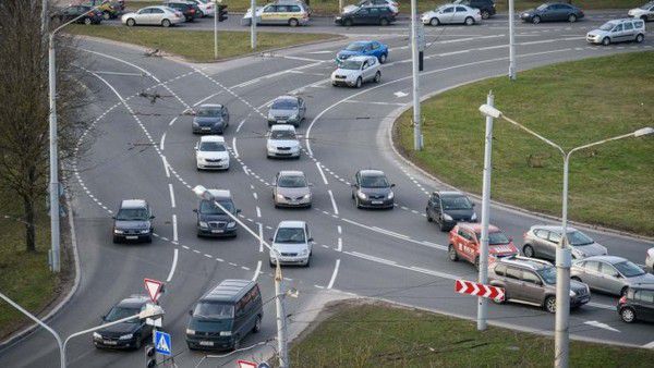 Основні причини, через які трапляються дорожньо-транспортні пригоди в Україні. Найбільше ДТП сталося в результаті перевищення дозволеної швидкості.