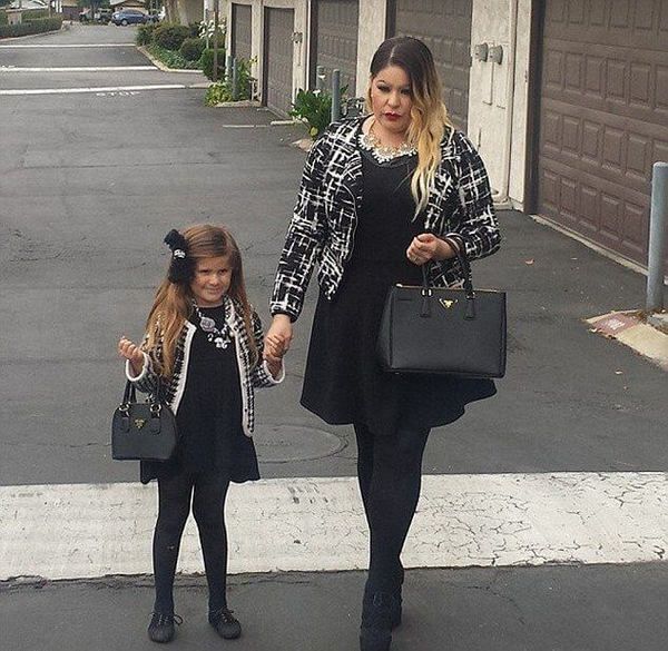 Стиль "мама-донька" заполонив цю американську сім'ю. Мама з Каліфорнії витрачає тисячі доларів, щоб одягатися однаково з донькою.