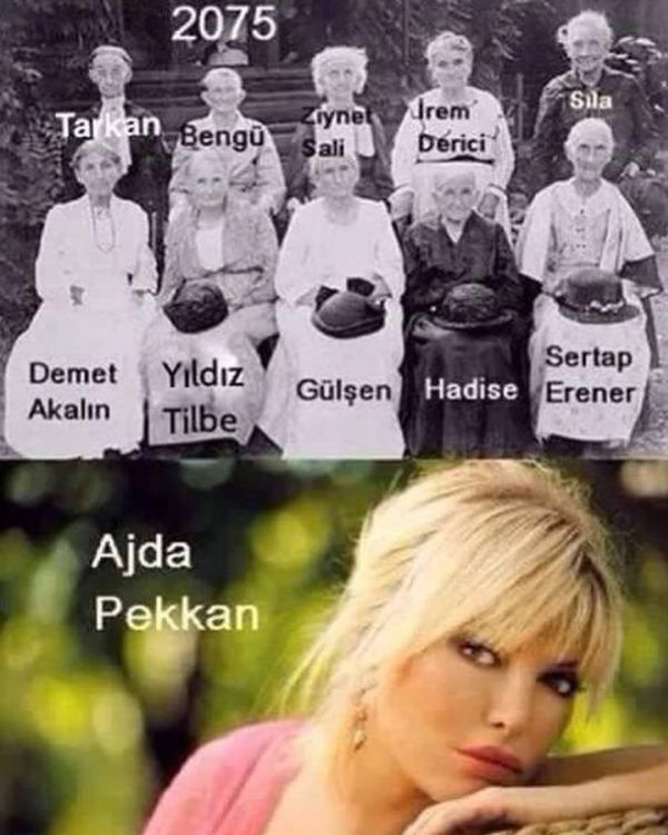 Секрет молодості від 72-річної турецької співачки. Користувачі мережі прийшли в захват від фото знаменитої турецької співачки Ажди Пеккан, яке вона розмістила в своєму Інстаграм.