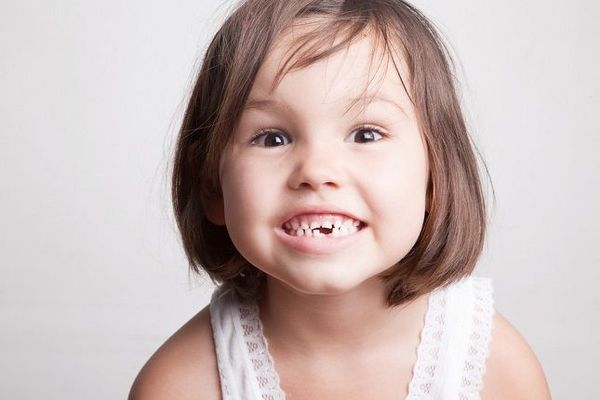 З молочних зубів можна отримати стовбурові клітини дитини. Не викидайте молочні зуби вашої дитини! Вони ще вам знадобляться.