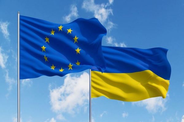 ЄС виділить Україні 54 млн євро на енергоефективність. Європейський Союз готовий надати Україні другий транш обсягом 54 мільйони.
