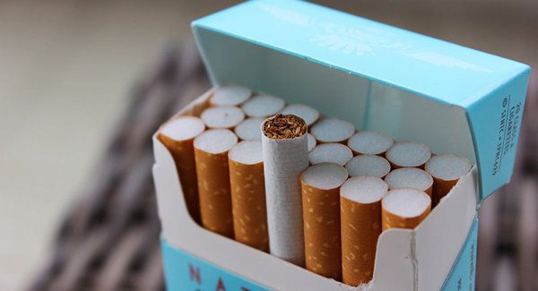 Сигарети подорожчають: акциз на сигарети у 2019 році виросте на 30%. З 1 січня 2019 року уряд може підвищити акцизи на сигарети на 30,8%, 1000 штук коштуватиме до 1011,35 грн.