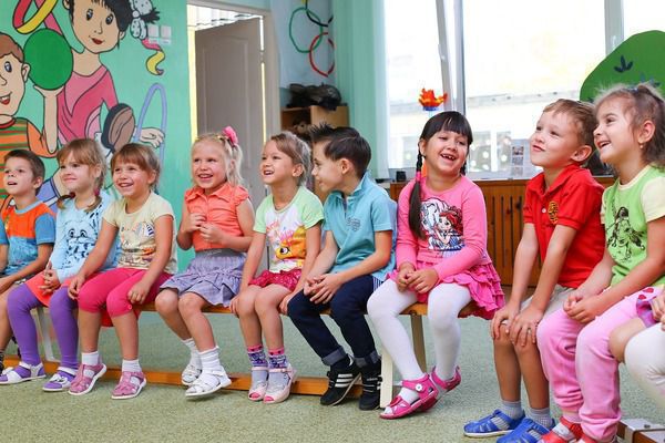 Всеукраїнський День вихователя та всіх дошкільних працівників. День вихователя і всіх дошкільних працівників відзначається щороку 27 вересня.