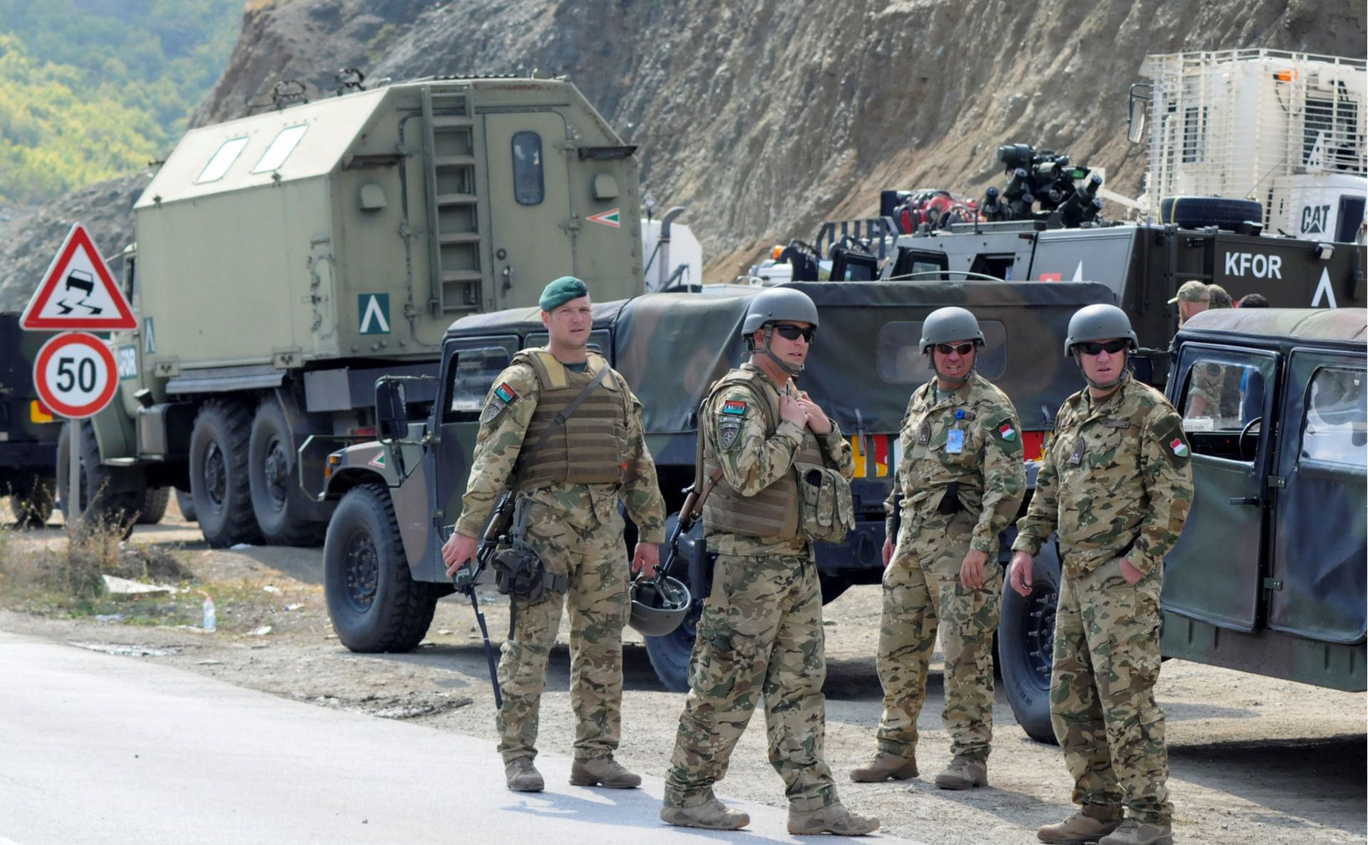 Армія Сербії приведена в стан підвищеної готовності через інцидент на кордоні з Косово, коли косовські спецназівці затримали сербів. У Сербії армію і підрозділи поліцейського спецназу привели в стан підвищеної готовності.