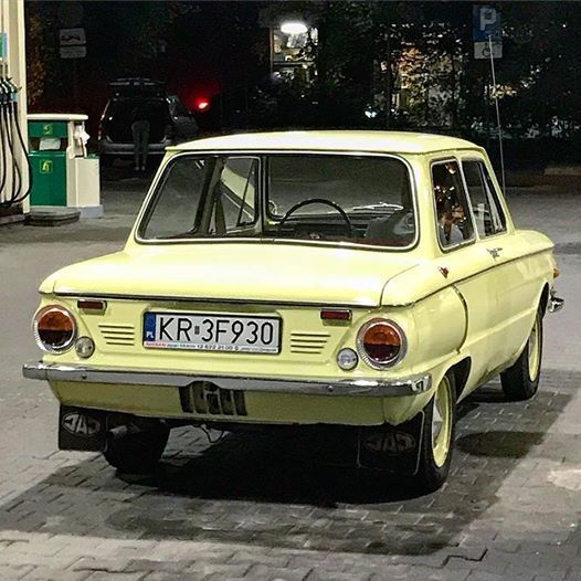 У Мережі з'явилося фото “Запорожця” на європейських номерах. Побачити таке авто "на бляхах" можна не часто.