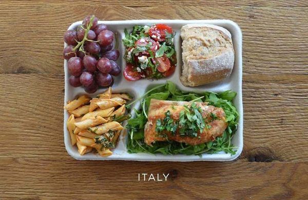 Що їдять школярі на обід у різних країнах світу. Ці шкільні обіди з усього світу можуть змусити вас ревнувати.