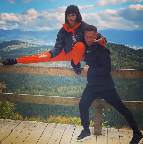 Даша Астаф'єва опублікувала в мережі нові фото зі своїм нареченим Артемом Кімом. Такі щасливі: Астаф'єва зворушила шанувальників фото з нареченим.