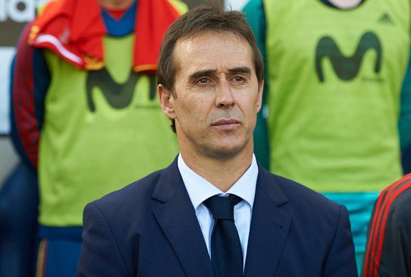 Тренеру «Реала» Хулену Лопетегі загрожує звільнення. Про це повідомив президент команди Флорентіно Перес, який незадоволений роботою тренера.