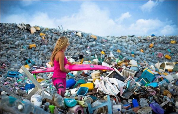 Грінпіс оприлюднив компанії, які найбільше забруднюють планету. Серед величезної кількості пластику були знайдені логотипи відомих брендів.