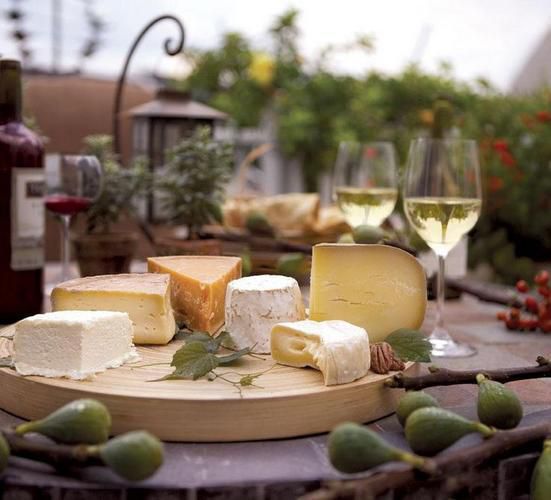 як правильно поєднати сир з вином