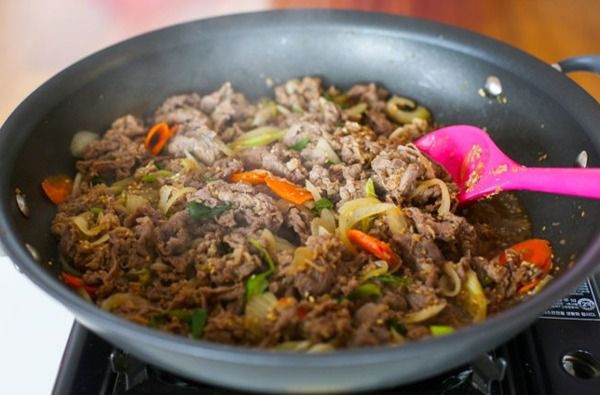 Рецепт корейської кухні "Булгагі" - найсмачніша маринована яловичина. Дуже простий і дуже смачний рецепт!