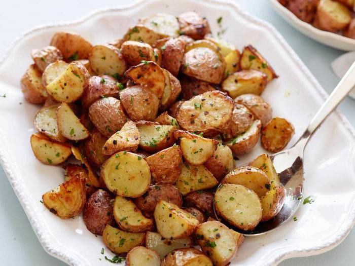 Цікаві рецепти приготування картоплі. Вам точно це сподобається!