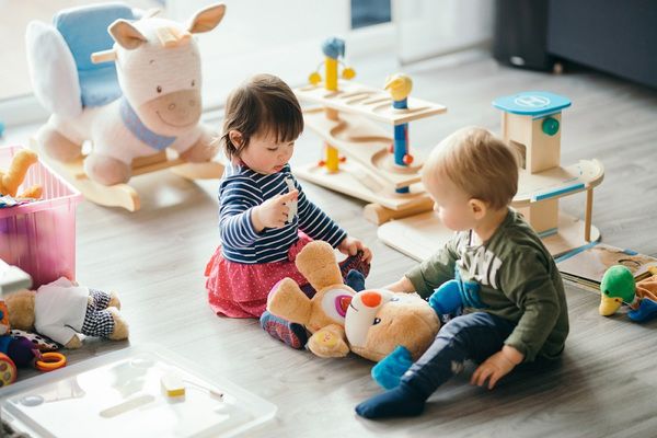 Декілька порад дбайливим мамам, як почистити м'які іграшки без шкоди для здоров'я. Як же почистити м'які іграшки без хімії ?