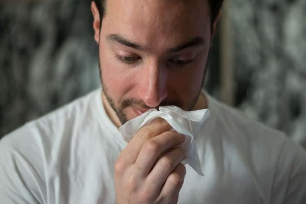 Корисні поради: Як самотужки полегшити алергію. Домашні засоби захисту від алергії.