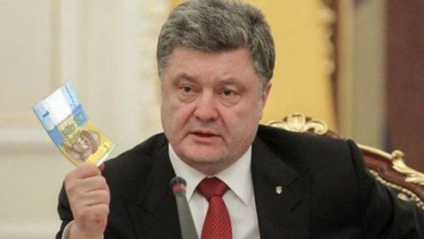 Президент запевняє що солдати будуть отримувати не менше 21 тисячі гривень. Порошенко також обіцяє компенсації на житло.