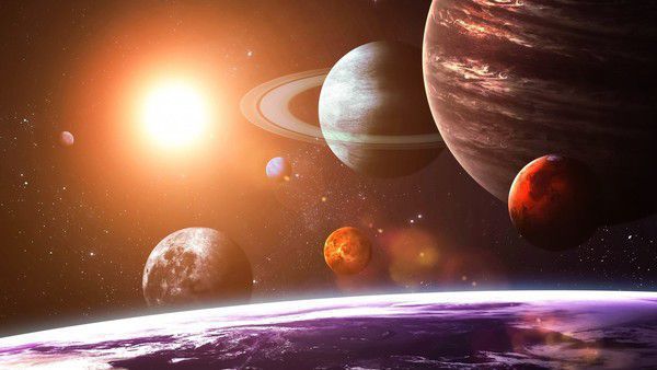 Художник Рон Міллер показує світанок на інших планетах. Життя на нашій планеті неможливе без Сонця. І, мабуть, складно знайти щось більш прекрасне, ніж схід або захід. Але чи уявляли ви колись, як виглядатиме, приміром, світанок на інших планетах Сонячної системи?