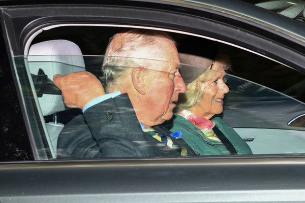 Принц Чарльз розлучається з дружиною Каміллою. Схоже, в королівському палаці очікується неприємний процес розлучення.
