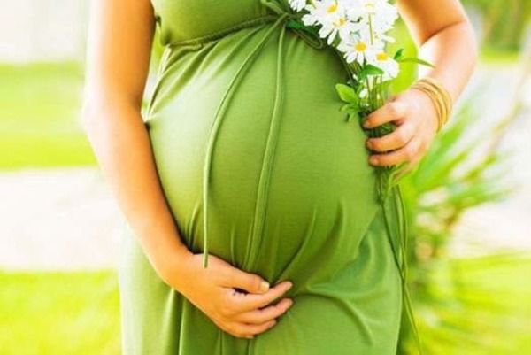 Вчені: вагітність є профілактикою раку молочної залози. Ризик розвитку раку грудей є меншим для жінок, у яких є дитина і які народили малюка у віці до тридцяти років.