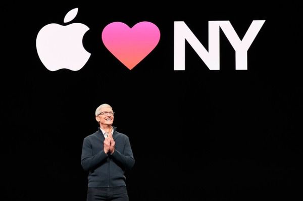 Презентації Apple: оновлені MacBook Air, Mac mini, iPad Pro і вихід iOS 12.1. Якщо ви пропустили презентацію Apple або включили тільки виступ Лани Дель Рей — вам сюди. Ми розповімо про те, що було і про що треба знати.