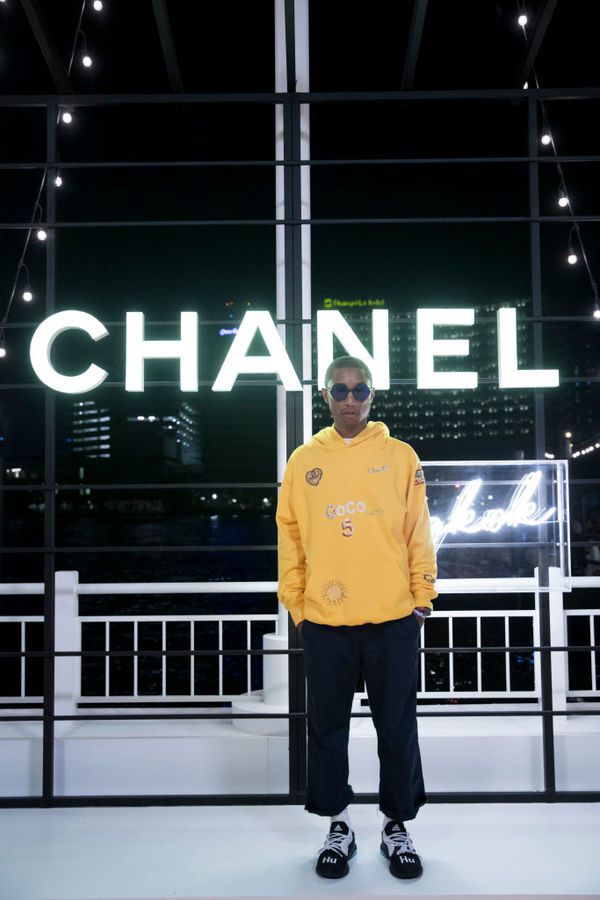 Фаррелл Вільямс оголосив про колаборацію з Chanel. Результат спільної роботи Chanel і Фарелла Вільямса можна буде побачити вже цієї весни.