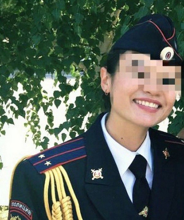 В Росії затримали трьох високопоставлених офіцерів за звинуваченням у "нестатутних" відносин з жінкою-лейтенантом поліції. В Уфі 23-річна дівчина заявила на високопоставлених офіцерів.