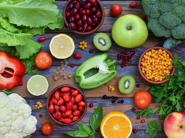 10 осінніх продуктів, багатих на вітамін С. Ці овочі і фрукти допоможуть не захворіти в холодну погоду.
