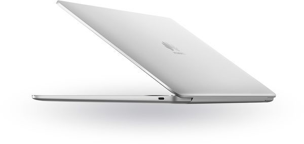 У MacBook Air з'явився конкурент: презентація нового Huawei MateBook 13. Як і очікувалося, Huawei анонсувала ще один цікавий ноутбук MateBook 13.