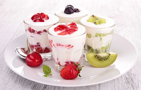 Чим небезпечні магазинні йогурти. Чи принесе подібний продукт користь організму?