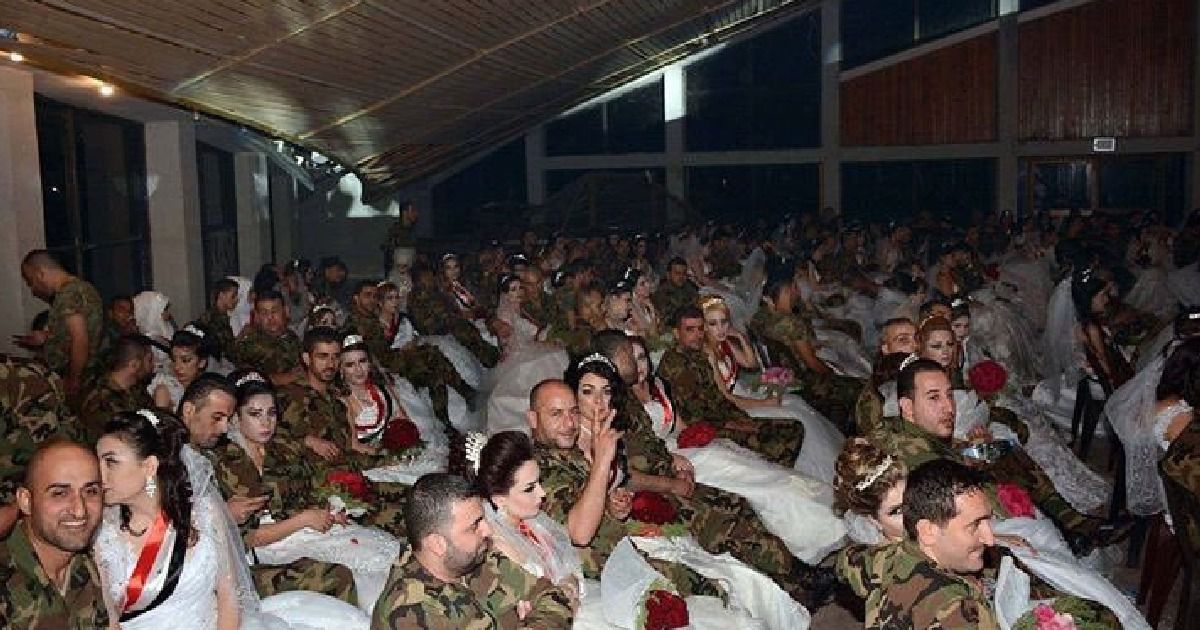 У сирійському місті Латакія одночасно одружилися 550 пар. Масове весілля для 550 пар пройшла в сирійській Латакії.