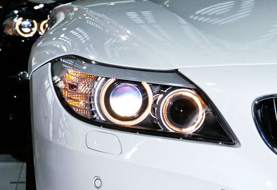 Як правильно налаштувати освітлення автомобіля. Важливо стежити за працездатністю освітлення автомобіля.