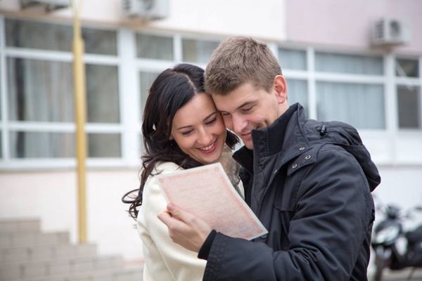 Соломія Вітвіцька поділилася весільними фото з нагоди 5 річниці. Телеведуча розповіла, як проходила церемонія одруження.