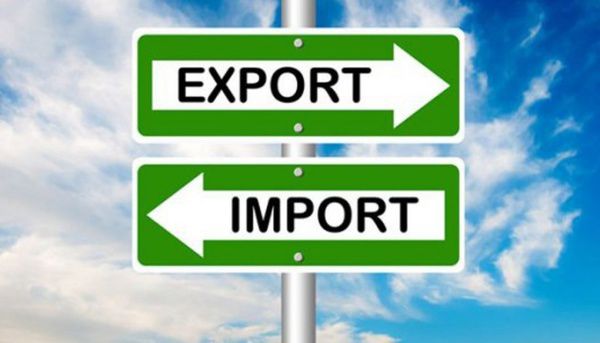 Імпорт російських товарів до України різко збільшився. При цьому експорт українських товарів до РФ скоротився.