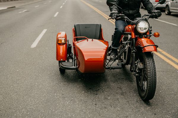 У США створили електромотоцикл з коляскою «Урал». Перший прототип «зеленого» мотоцикла створений спільно з фірмами Zero Motorcycles і ICG.
