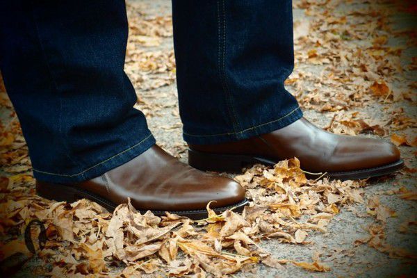 Чоловіча мода і стиль: як носити чоботи. Якщо ти досі соромишся або не знаєш з чим носити чоботи і які вони бувають – читай нашу добірку.
