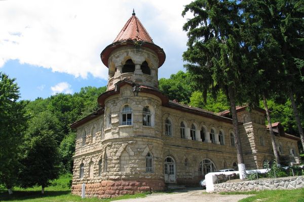 Ідея для відпустки: винна Молдова. Головною родзинкою Молдова вважають стародавні монастирі і великі виноградники.