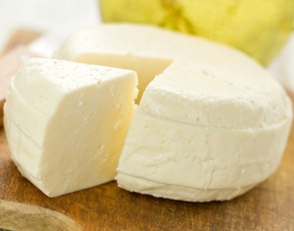 смачний, простий в приготувані домашній французький сир