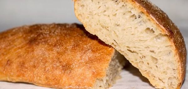 Смачний домашній хліб без замісу – простий рецепт, який вийде у всіх