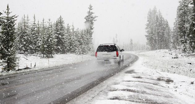 Прогноз погоди в Україні на 28 листопада 2018: мороз, місцями опади. В Україні в деяких областях опади у вигляді снігу і дощу, місцями налипання мокрого снігу, ожеледь, температура вдень близько 0, а до ночі очікується сильний мороз.