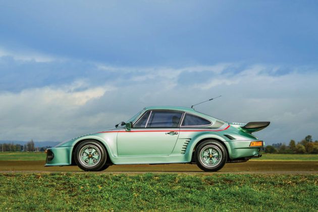 М'ятний Porsche 935 виставлений на аукціон. Оціночна вартість такого автомобіля складає близько $150 000.
