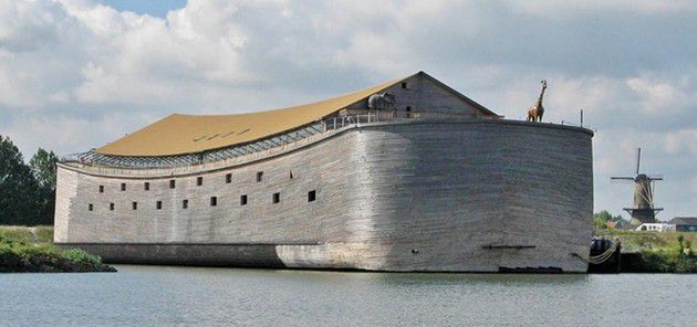 Чоловік побудував точну копію Ноєвого ковчега. Тепер збирає гроші на його відправку в Ізраїль. Він вже став світовим надбанням.
