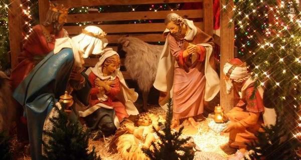 Історія походження 7 улюблених новорічних традицій. Ми часто на свята робимо одні і ті ж речі, тобто маємо певні традиції. А звідки ж взялись такі традиції і чому ми робимо це саме на Різдво та Новий рік?