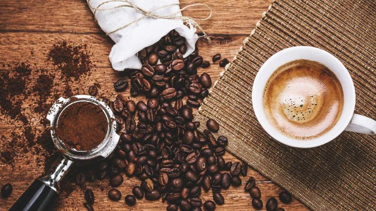 Кава — найпопулярніший напій в світі, який допомагає підбадьоритися мільйонам людей з ранку. Тому тримайте декілька цікавих фактів про улюблений напій. Цікаві факти про каву.