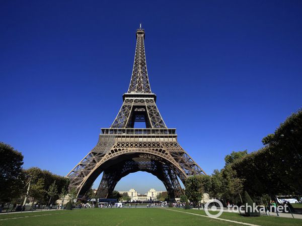 Цікаві та маловідомі факти про Ейфелеву вежу. Мабуть, немає на землі більш відомого туристичного бренду, ніж ця споруда в столиці Франції. По крайній мірі, це - одна з найвідоміших.