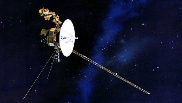 Космічний зонд "Вояджер-2" вийшов у міжзоряний простір. Зонд став другим рукотворним об'єктом в історії людства, який опинився в міжзоряному просторі.