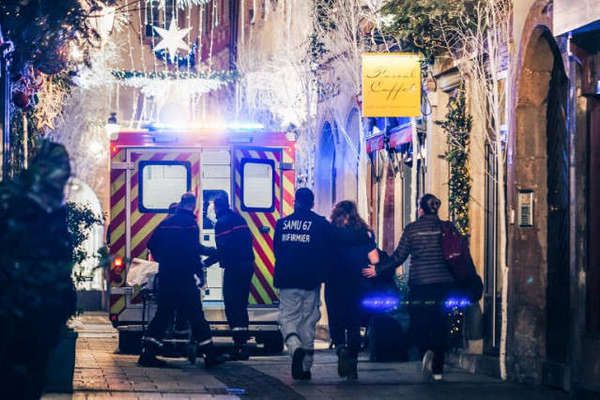 Стрілянини в Страсбурзі: кількість загиблих збільшилась до 4 осіб. Четверта людина померла в лікарні, куди її доставили у важкому стані.