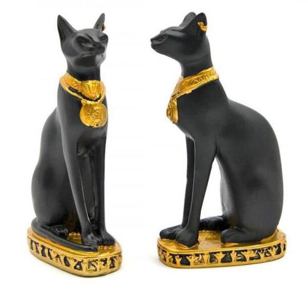 Чому в Стародавньому Єгипті шанували кішок і вважали їх священними тваринами?. Єгиптяни захоплювалися граціозністю, м'якістю і безтурботністю цих тварин.