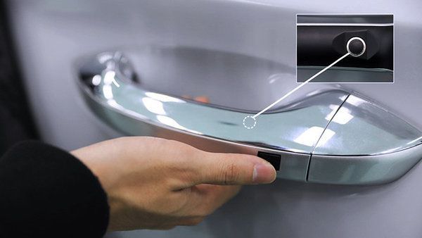 Hyundai встановила функцію Touch ID. Корейська компанія розробила систему розпізнавання водія за відбитками пальців.