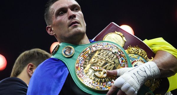 Олександр Усик став найкращим боксером світу за версією ESPN. Відомий американський телеканал ESPN відзначив заслуги українця у 2018 році.