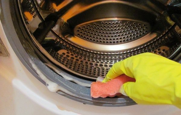 Поради щодо прибирання плісняви у пральній машині. Пара хвилин і ви в безпеці!